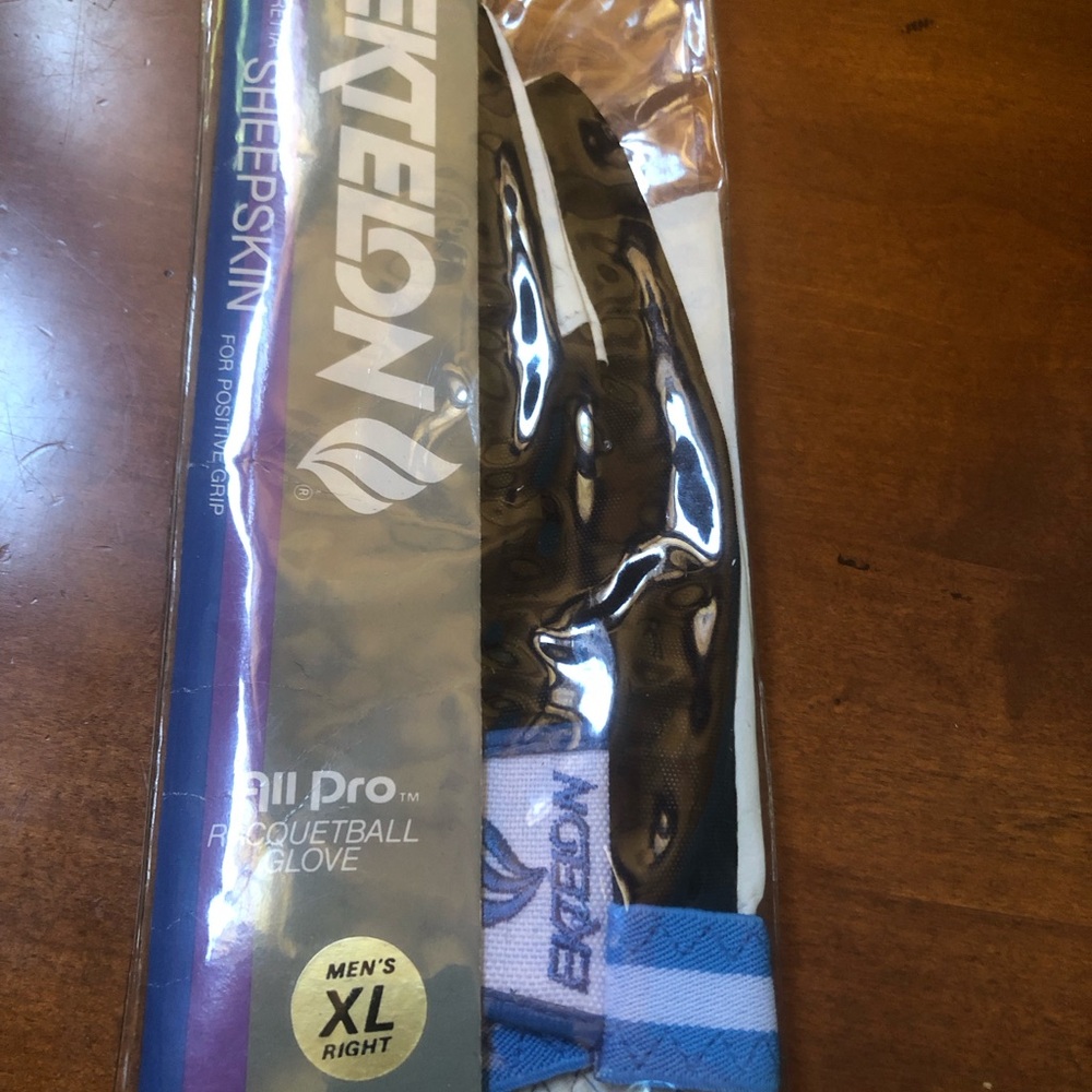 Ektelon All Pro Men's Racquetball Glove, right hand, size Extra Large (XL).NWT